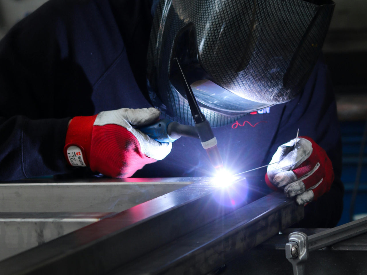 TIG Welding for Beginners: A Practical Guide to Equipment, Process & Applications
